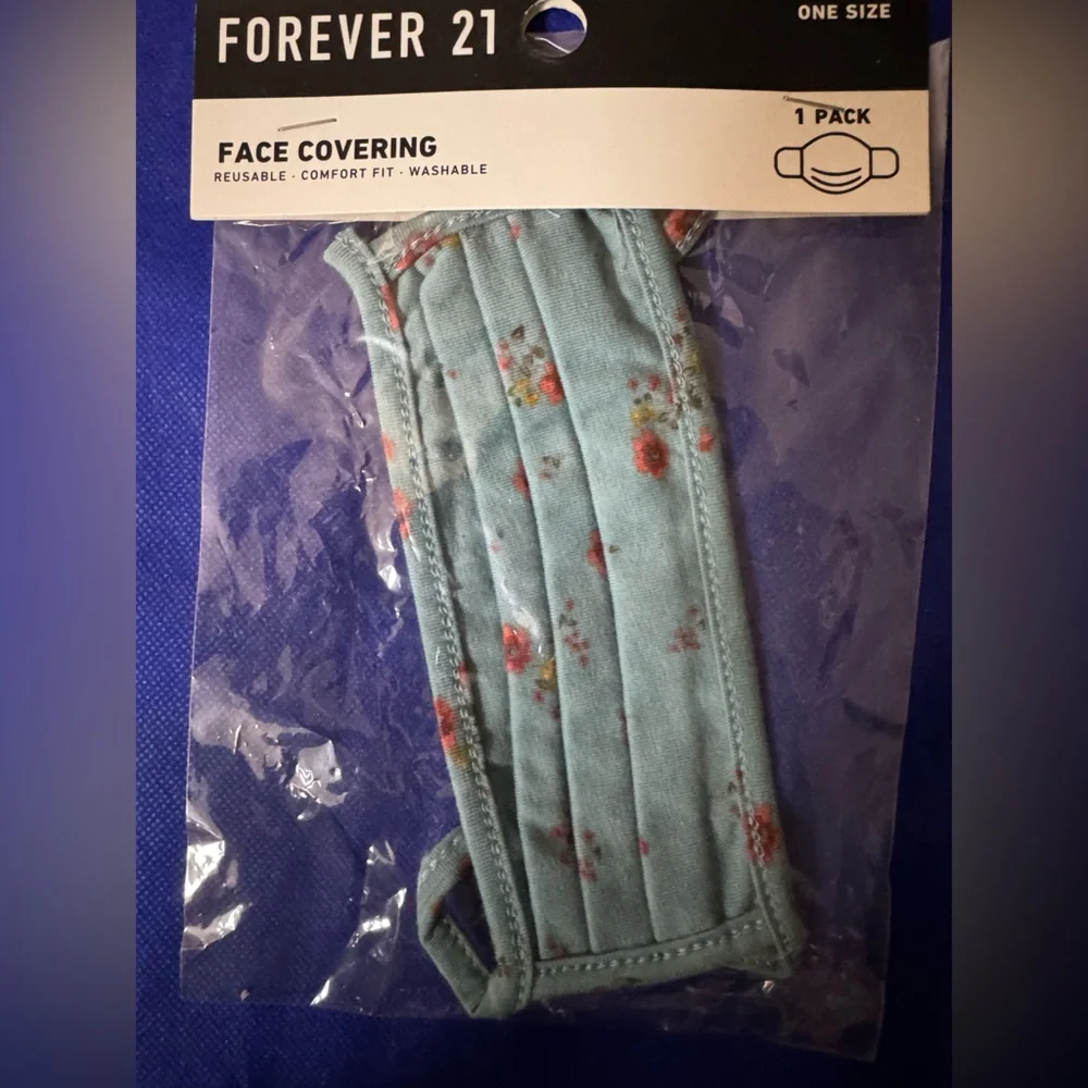 Forever 21 Teal hues Floral Face Covering Mask - NWT in plastic
